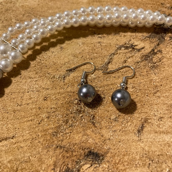 Pearl & Silver Beaded Necklace & Earrings NWOT - Picture 2 of 5